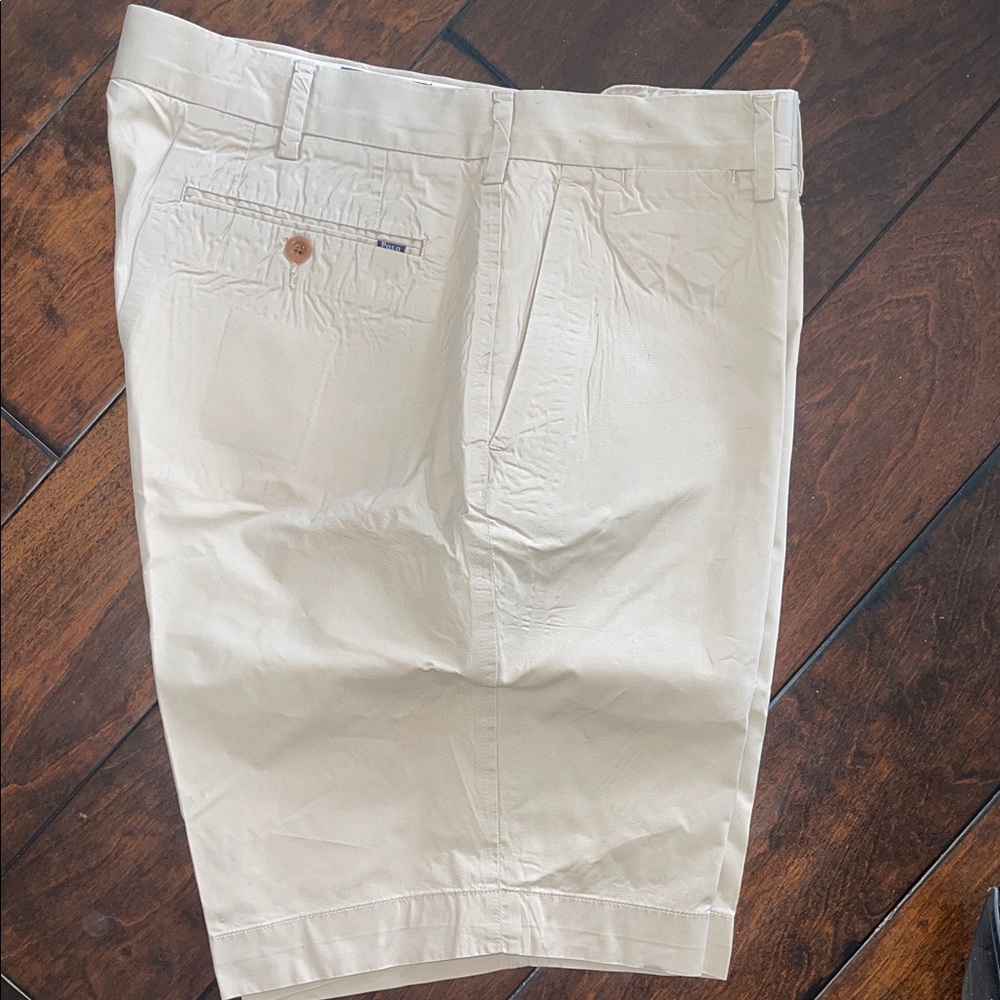 Ralph Lauren Men's Cream Flat-Front Cotton Shorts